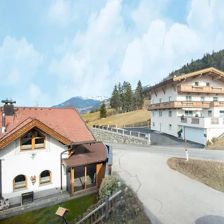 With Panoramic Terrace In Zell Am Ziller, Cleaning Included Dağ evi Hainzenberg