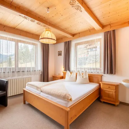 With Panoramic Terrace In Zell Am Ziller, Cleaning Included Dağ evi Hainzenberg
