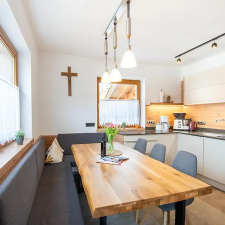 Dağ evi With Panoramic Terrace In Zell Am Ziller, Cleaning Included Hainzenberg
